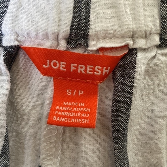JOE Fresh Striped Cotton Linen Blend Shorts - Picture 6 of 7